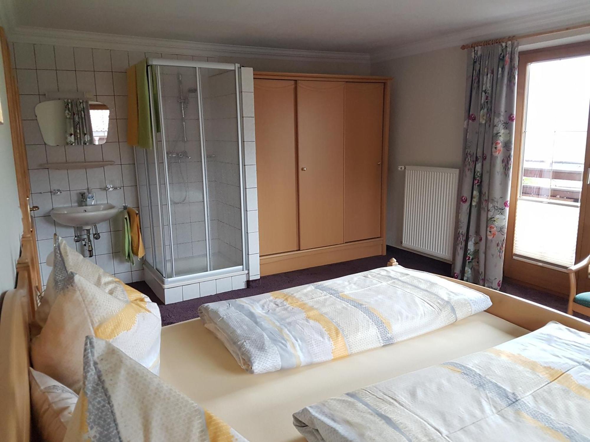 Hotel Haus Deutinger Piesendorf Pokoj fotografie