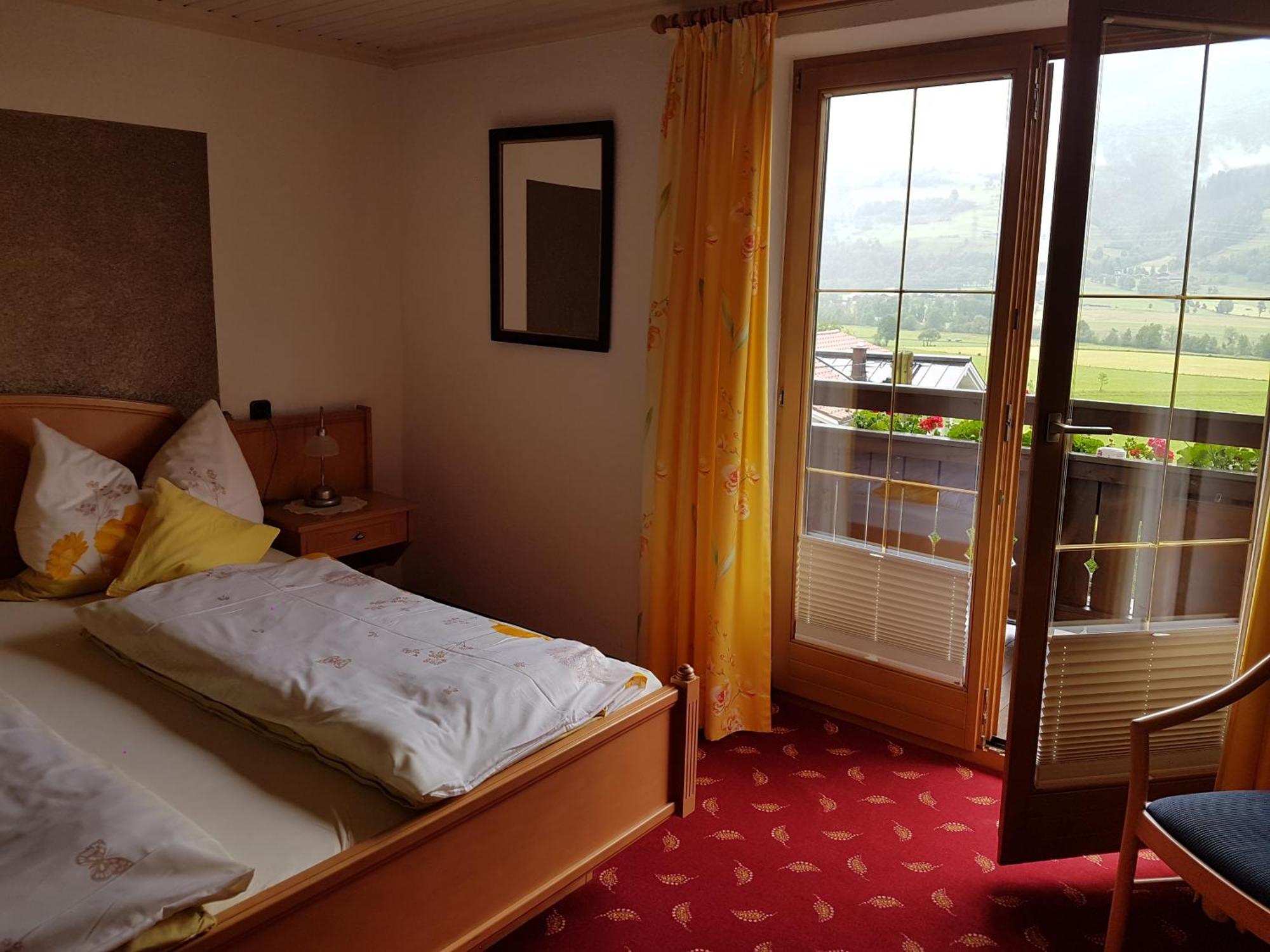 Hotel Haus Deutinger Piesendorf Pokoj fotografie
