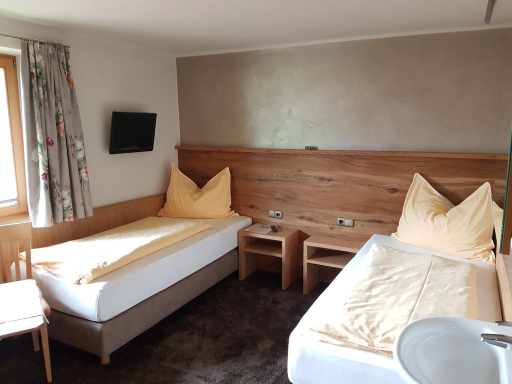 Hotel Haus Deutinger Piesendorf Pokoj fotografie